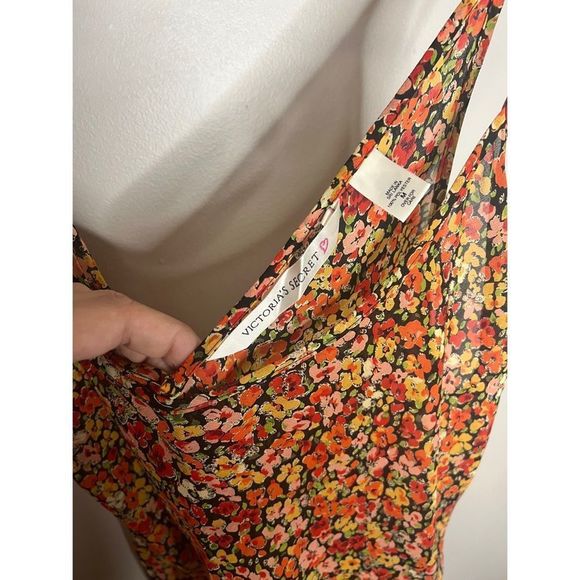 Victorias Secret Floral Cami / Slip Womens Size Medium - Picture 3 of 4